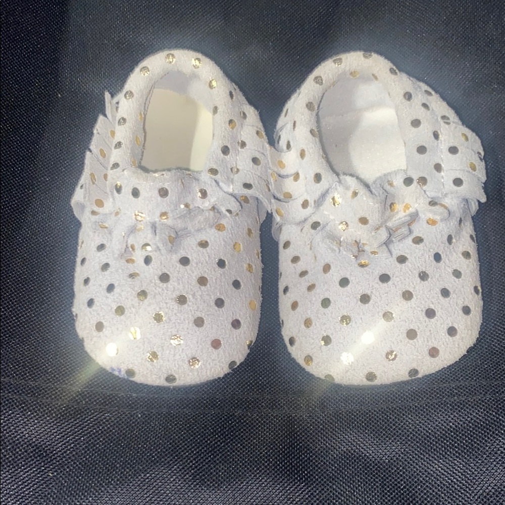 NWOT Gold & Light Gray Baby Walker Shoes with Polka Dot Charm